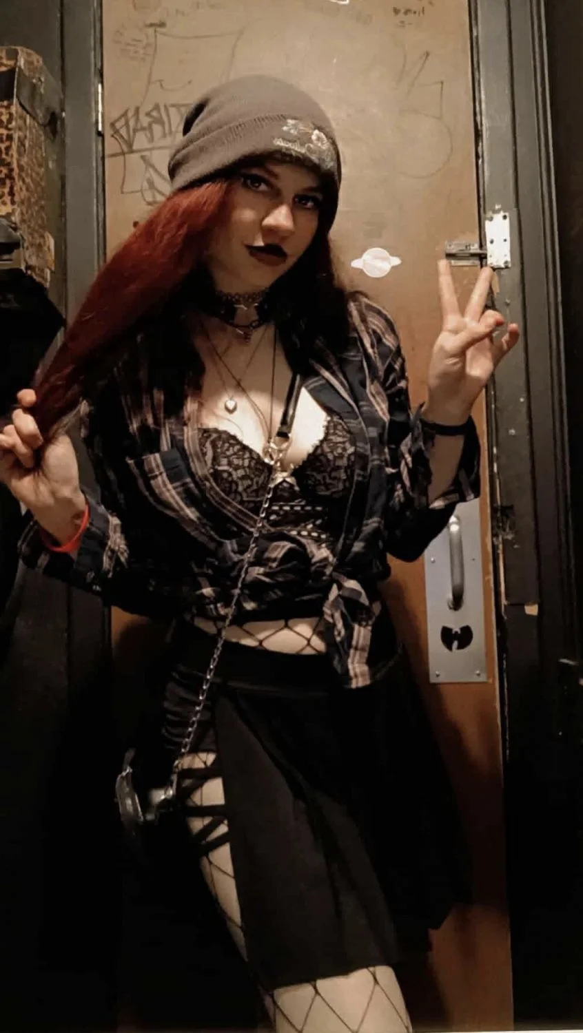 DFW slut image 5