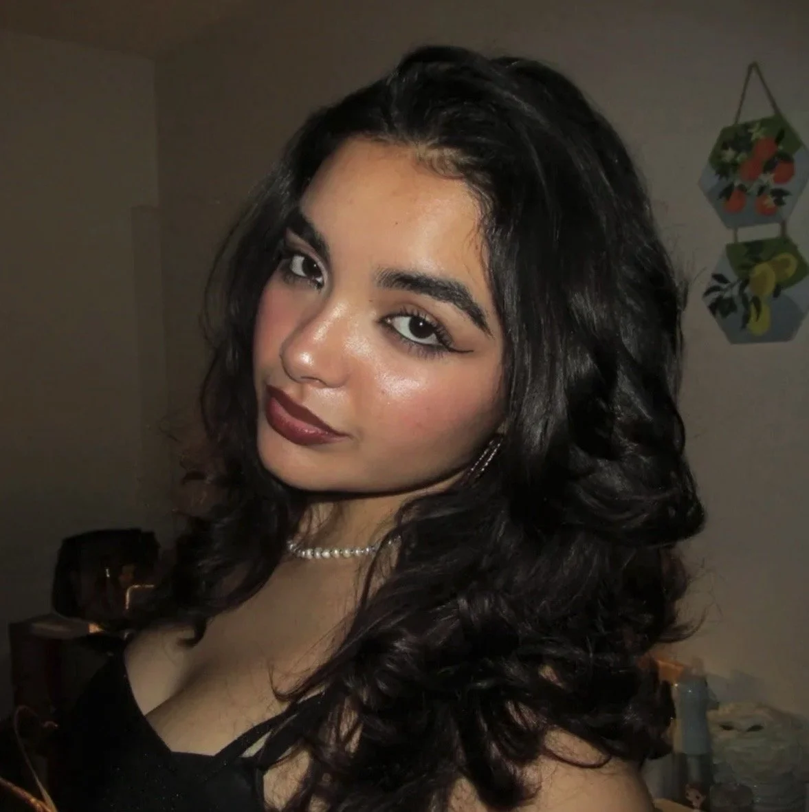 Sexy Latina mami image 1