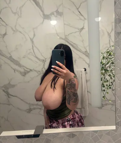 Iris ilea Miami escort cover image