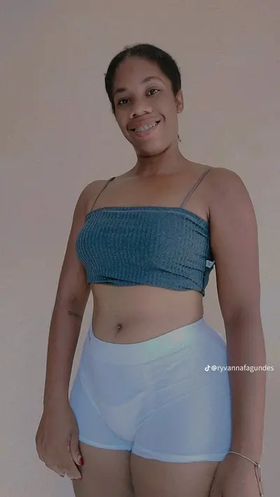 Yt {M÷x} cover image