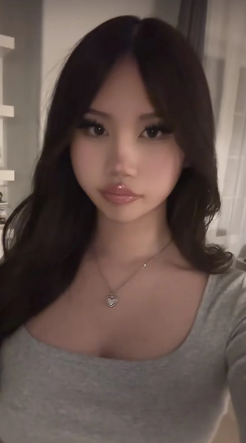 abg irl Caitlyn image 2