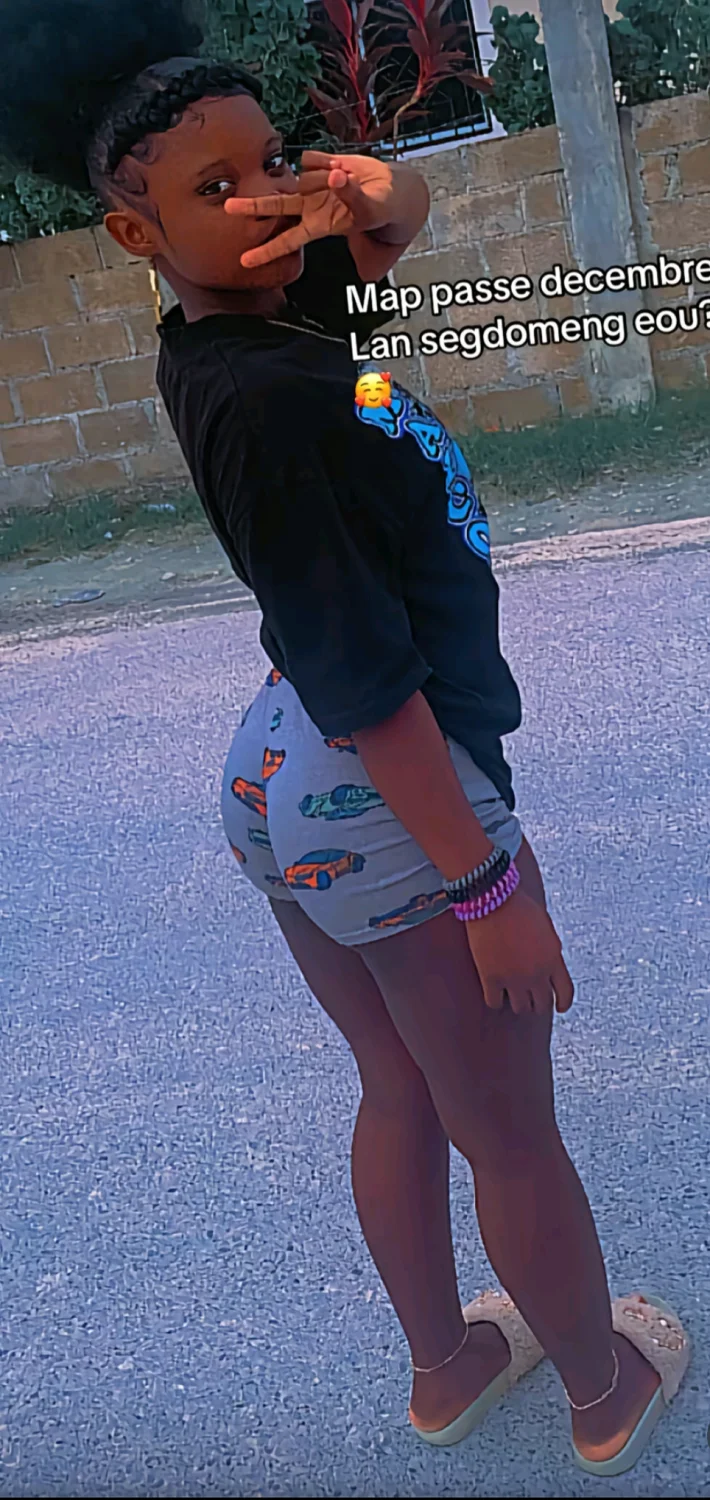Slimmthick French girl wants your cum(19) image 3