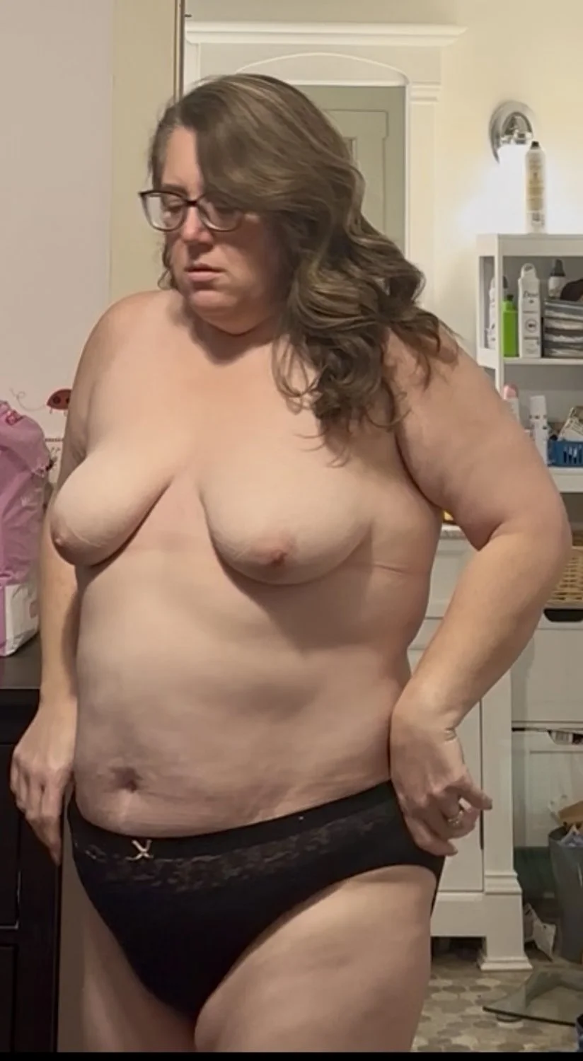 Jennifer - CT BBW Wife - Black Bra image 16