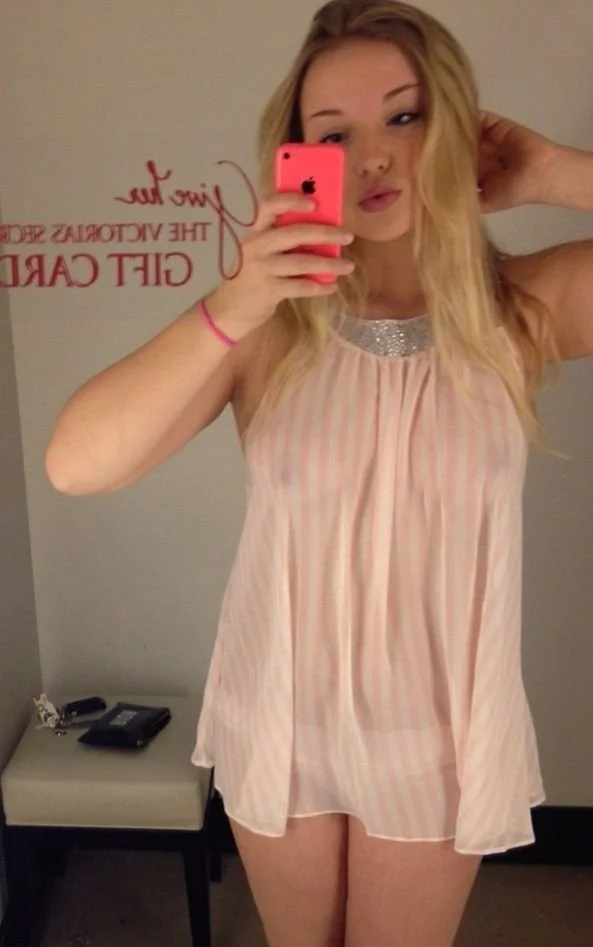 Dove Cameron mix image 2
