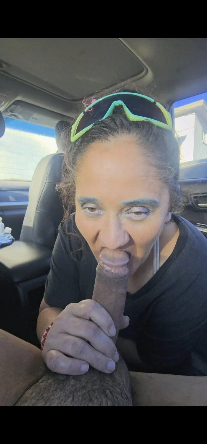Granny Gumjob, rimming and creampie! Love this whore! image 3