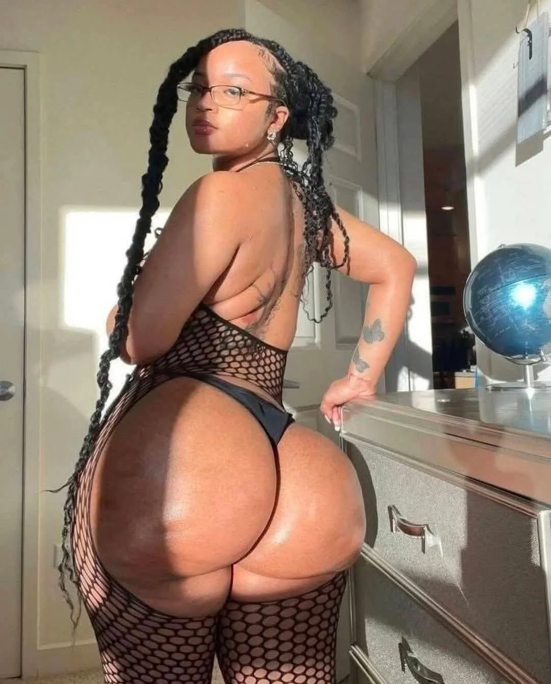 Sexy Ebony Redbone Latina Baddies image 18