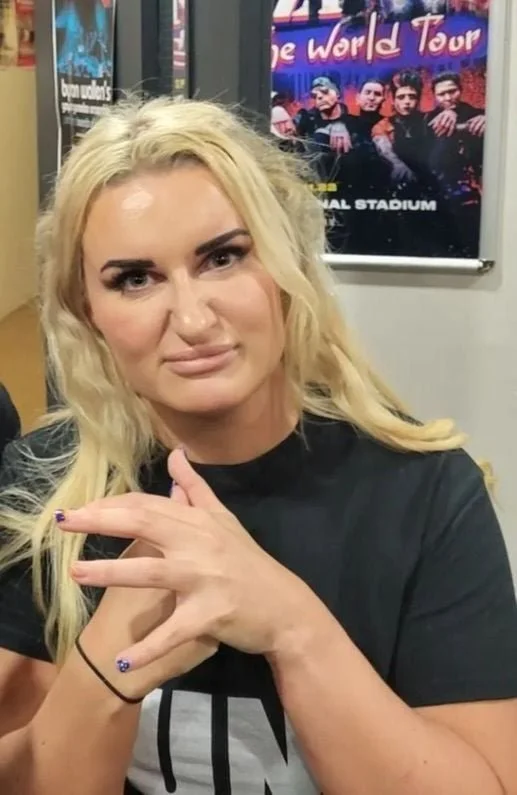 PAWG Holes main image