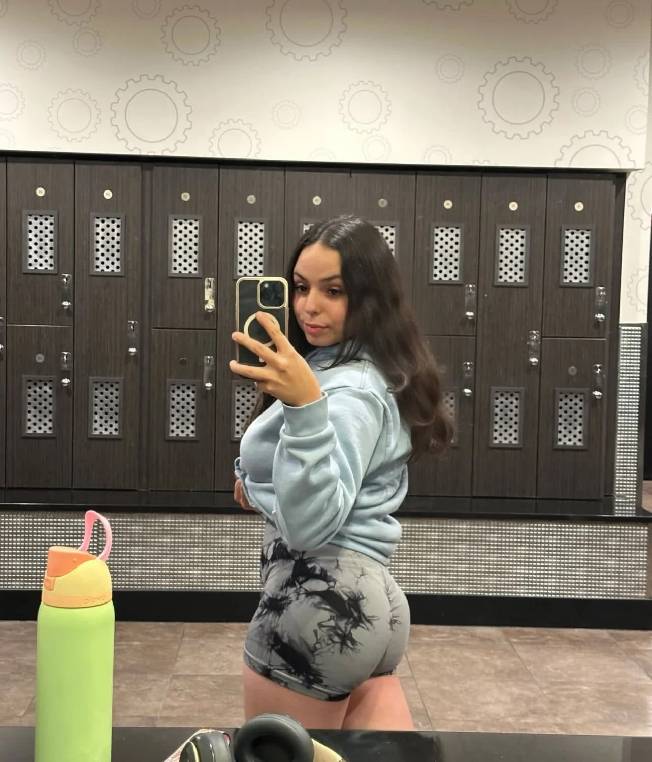Single fitness mom image 23