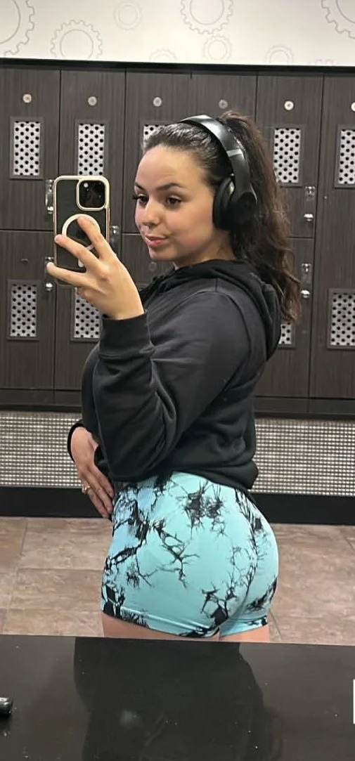 Single fitness mom image 33