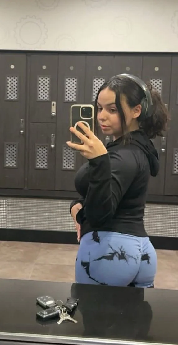 Single fitness mom image 35