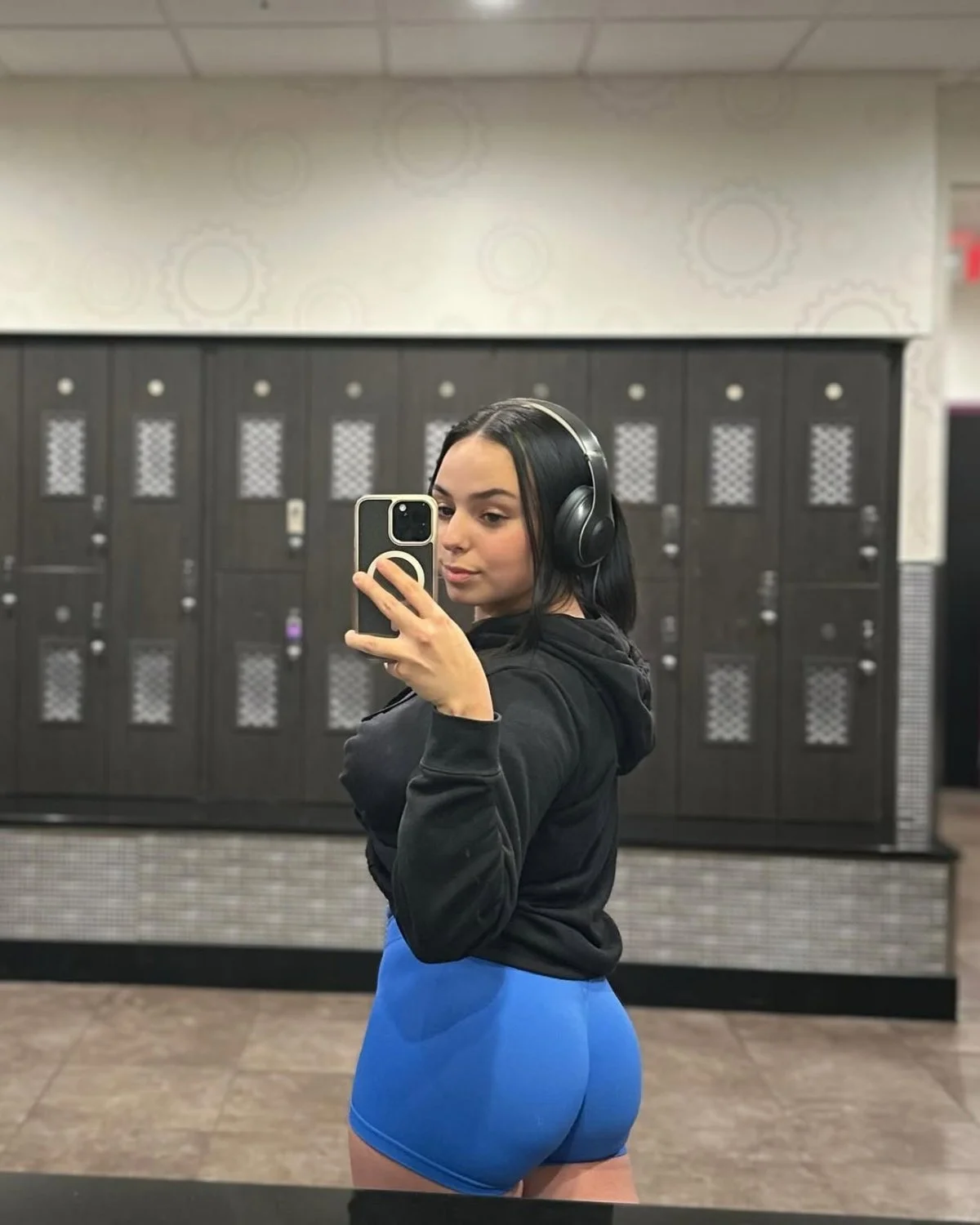 Single fitness mom image 44