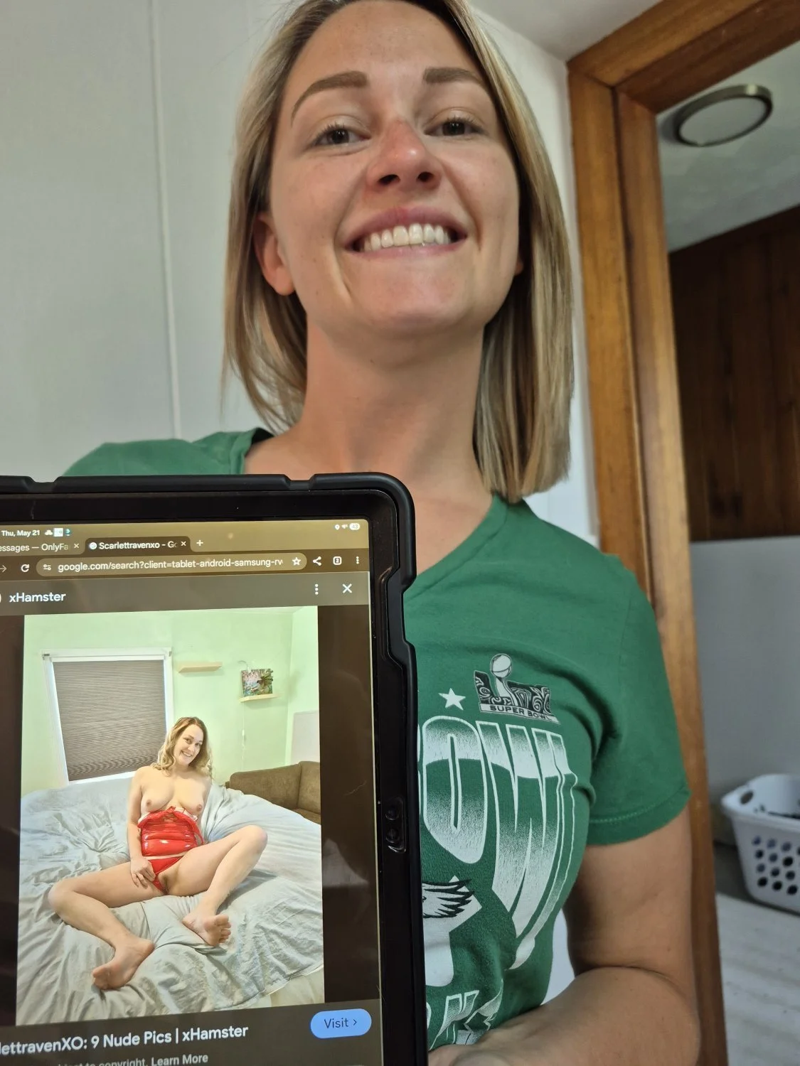 Webslut-Bimbo Wife-Scarlett Raven-Lost main image