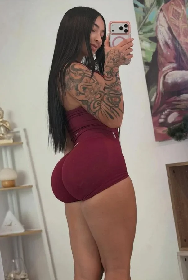 Gym Time🔥🍑💪🏼 image 25