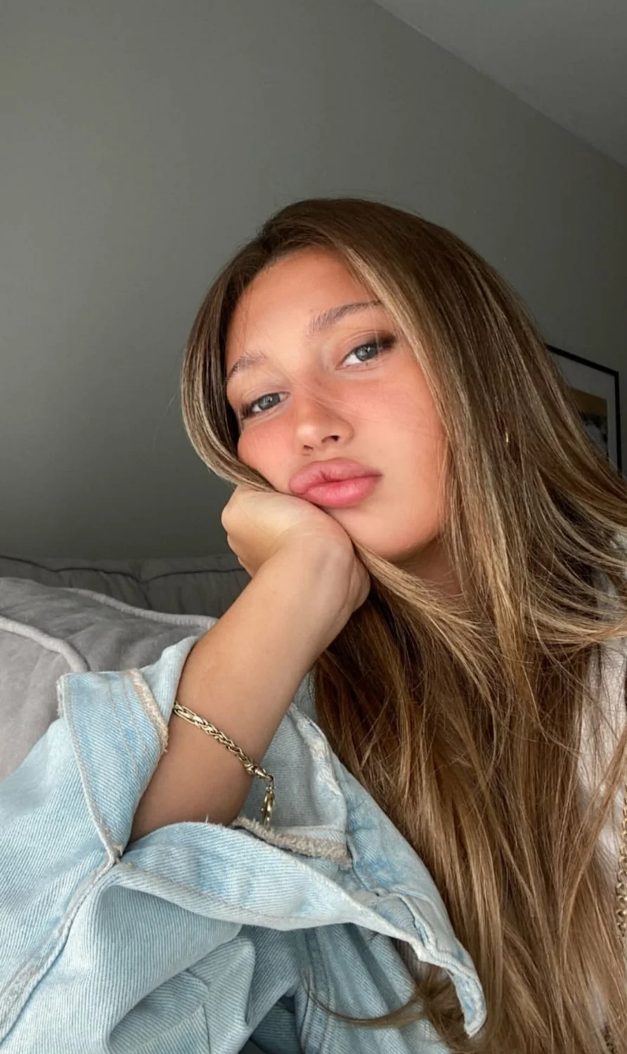 Stunning shameless teen slut Jana leaked naked main image