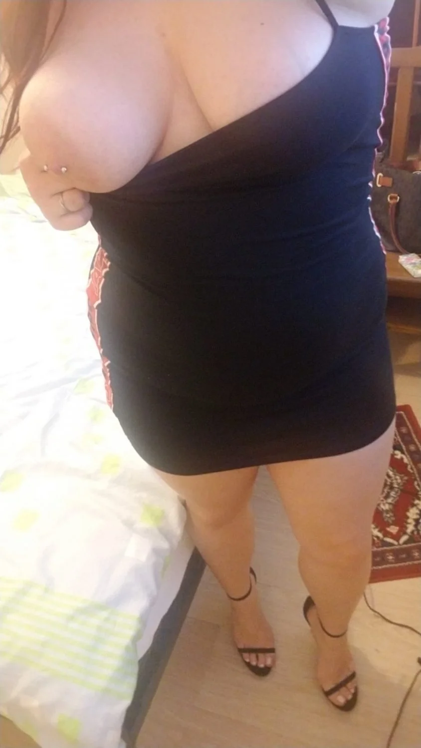 Chubby Redhead snowbunny from Chicago image 19