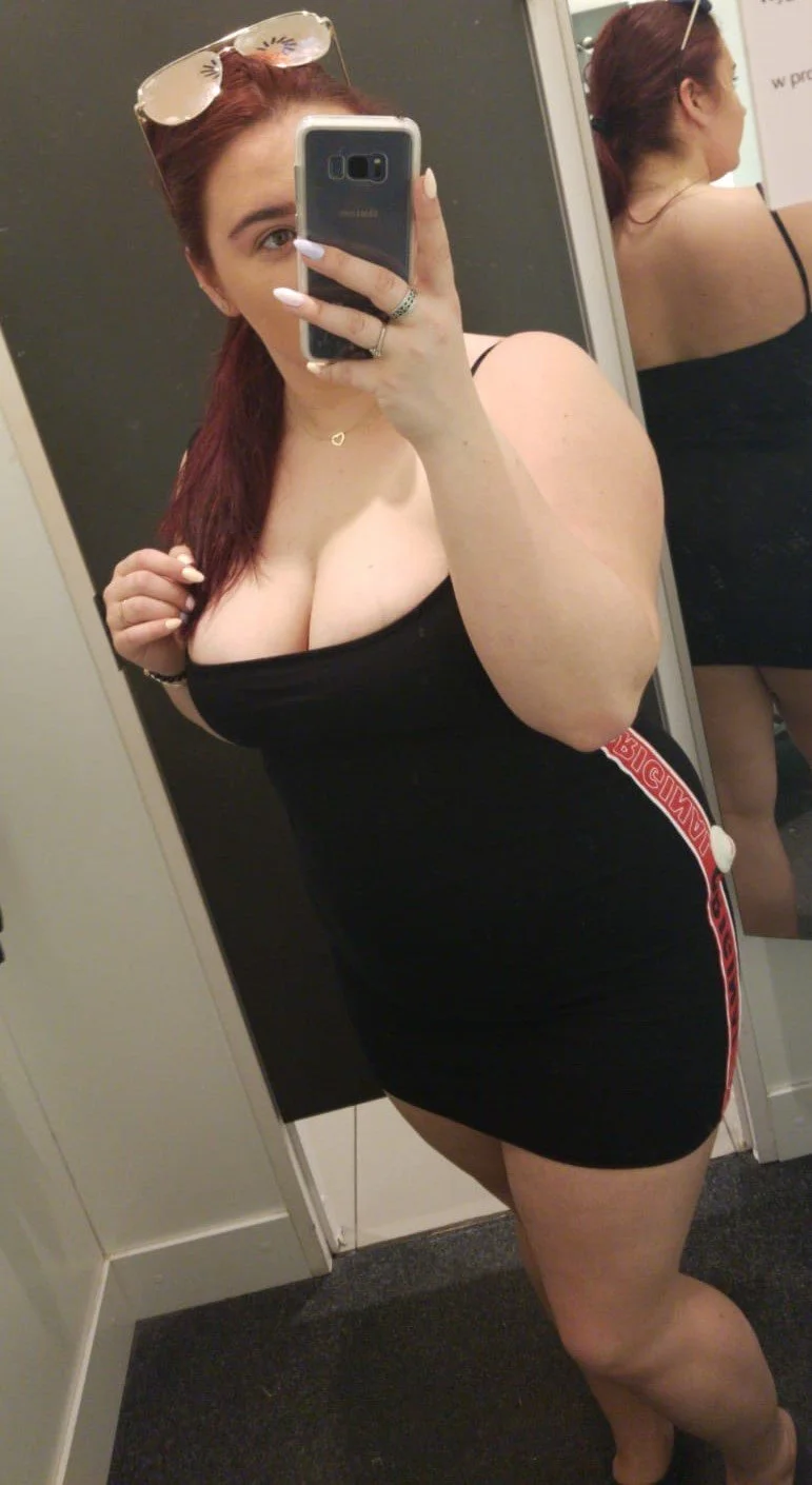 Chubby Redhead snowbunny from Chicago image 24