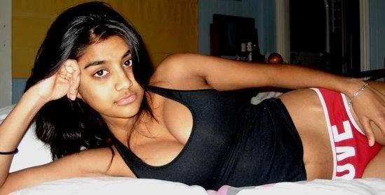 Big Tits Indian GF main image