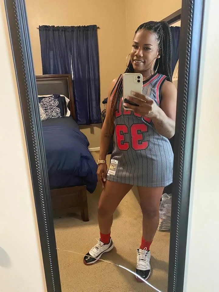 Cute, Slim Thick, Big Titty, Ebony Milf. I'd Marinate In That Pussy & I Would Not Pull Out 109 image 4