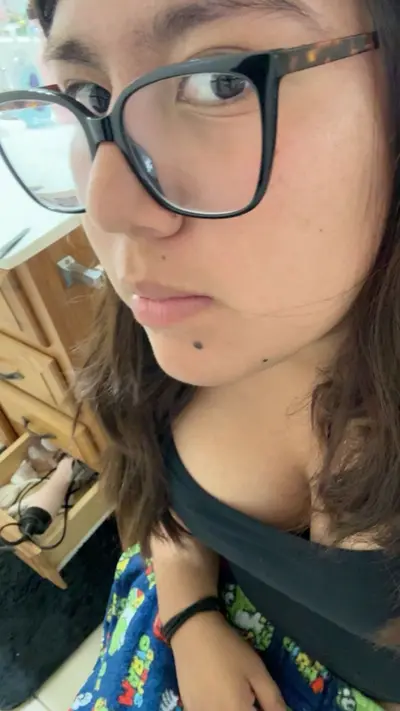 New Slut Ray, 20, show her some love cover image