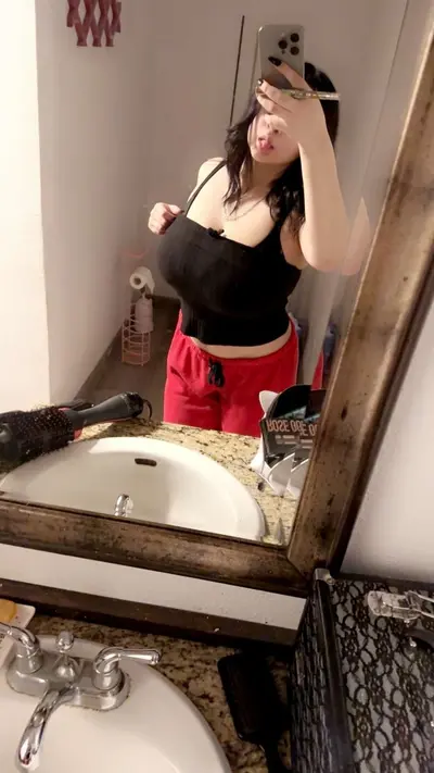 🤤🤤 Korina tetona puta 🥵🥵 cover image