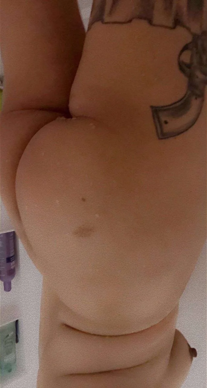 Slutty Latina milf anyone recognize her? image 14