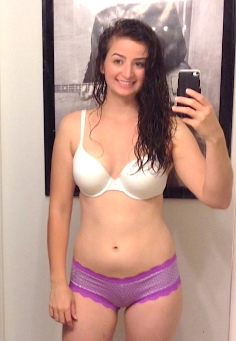 LD is back. Enjoy her beauty image 5
