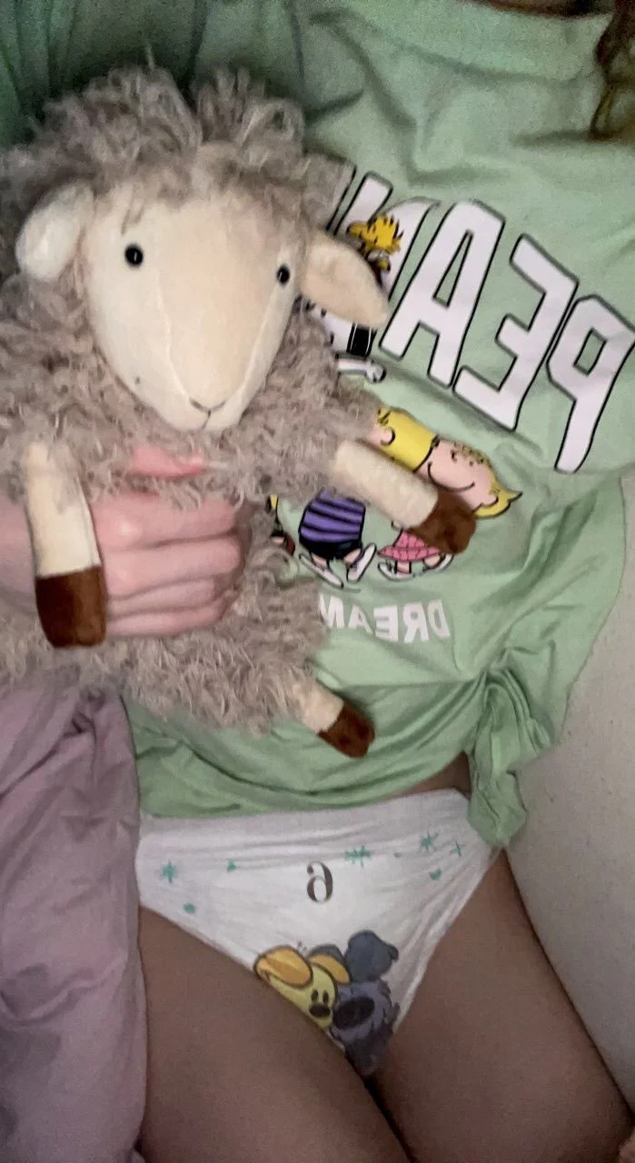 18yo Slut Elaine Alberts Loves Wearing Diapers image 40