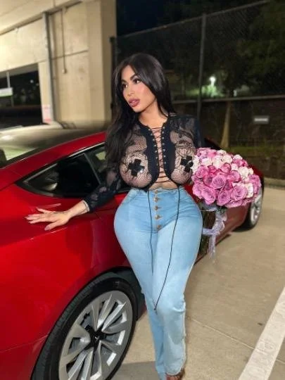 colmbiana daniela martinez @ daniela23 _19 image 19