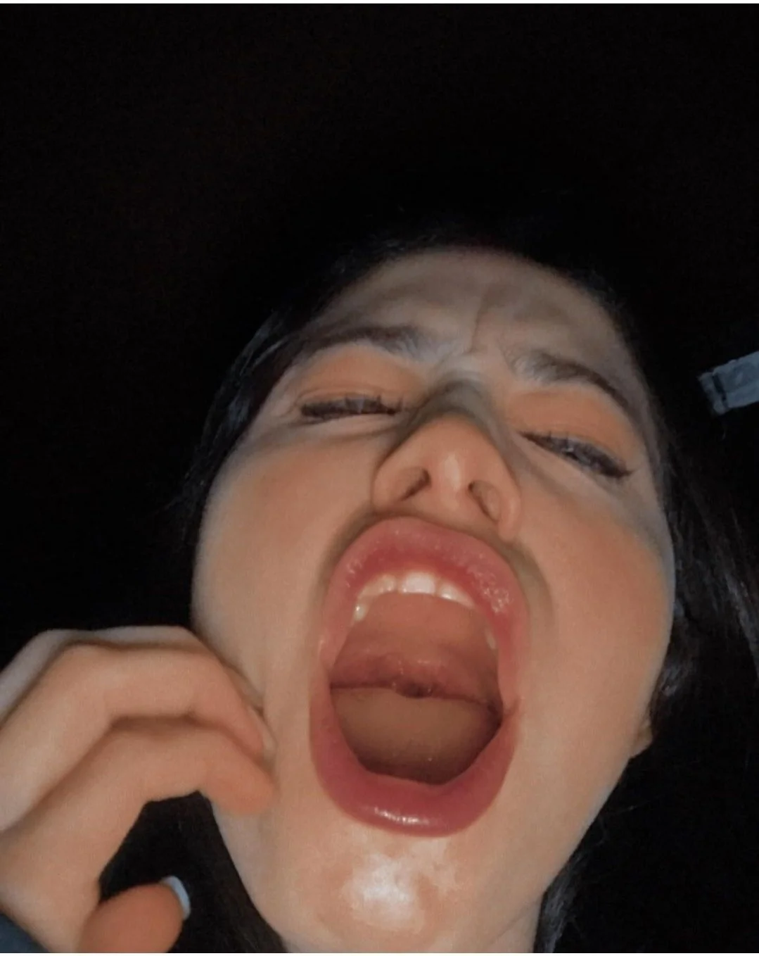 Pendeja Argentina Milagros sexy flaca con enormes tetas ricas nudes filtrada image 9