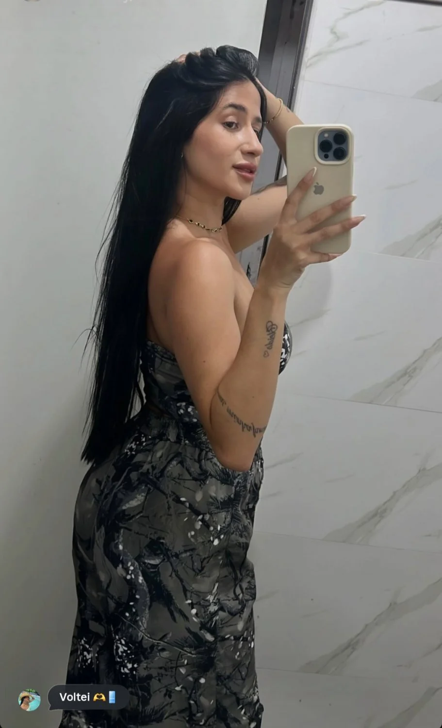 Morena tatuada image 20