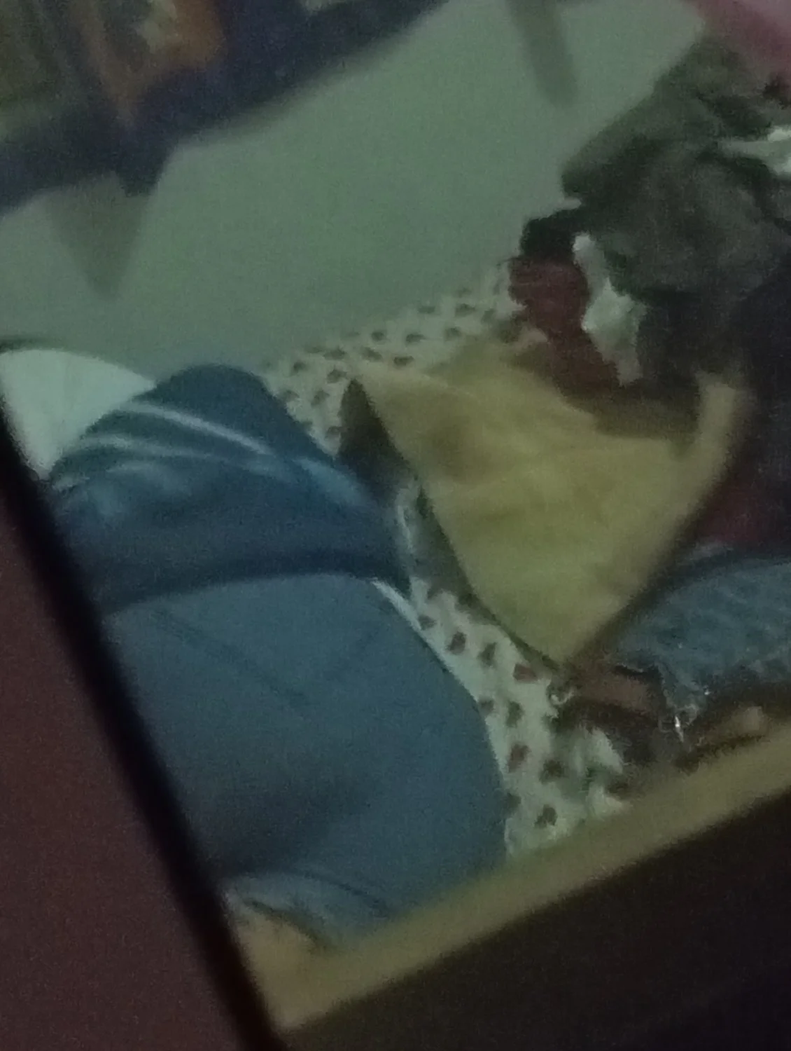Mi hermana descansando image 2