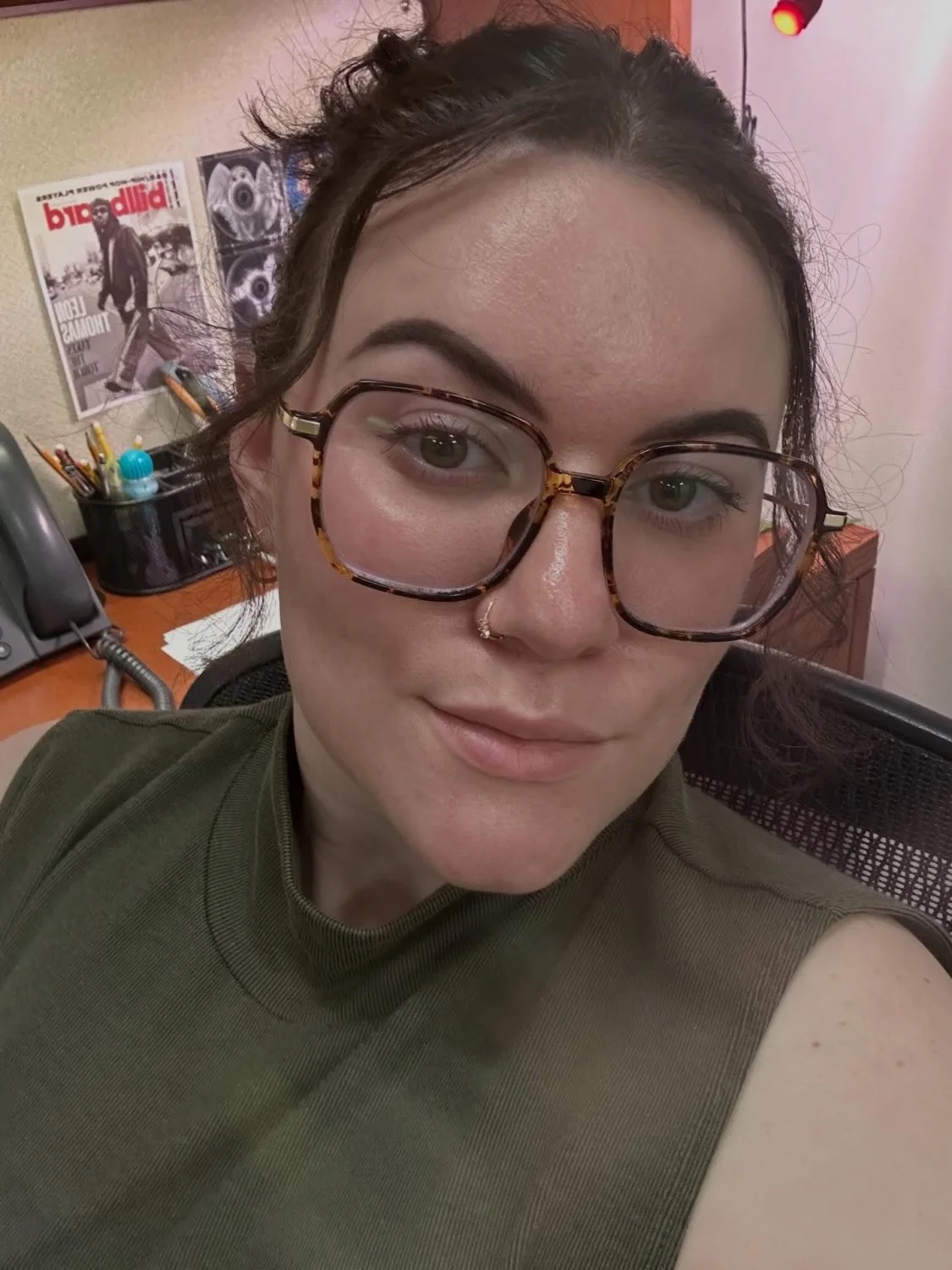 Send a video of you cumming to one of these faces for thier nudes ! image 10