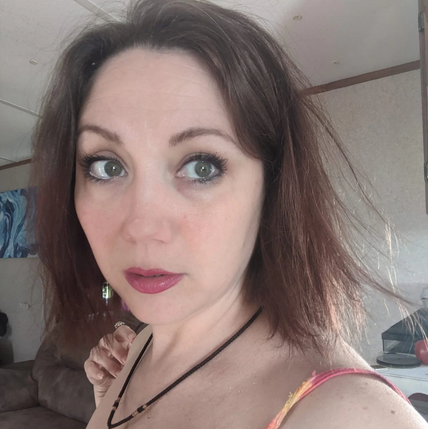 Send a video of you cumming to one of these faces for thier nudes ! image 4