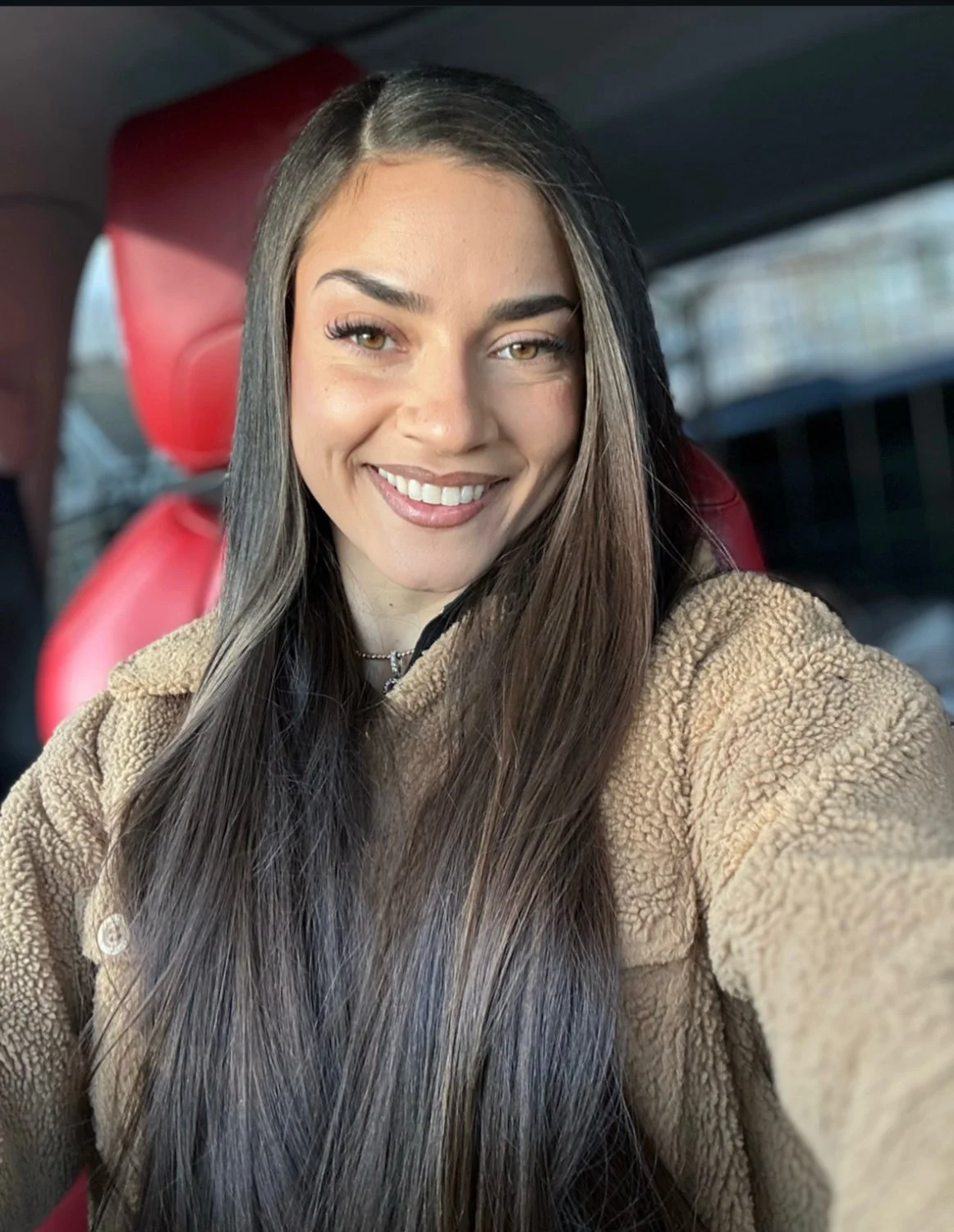 Send a video of you cumming to one of these faces for thier nudes ! image 9