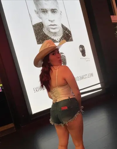 18yo Would You Fuck Her? cover image