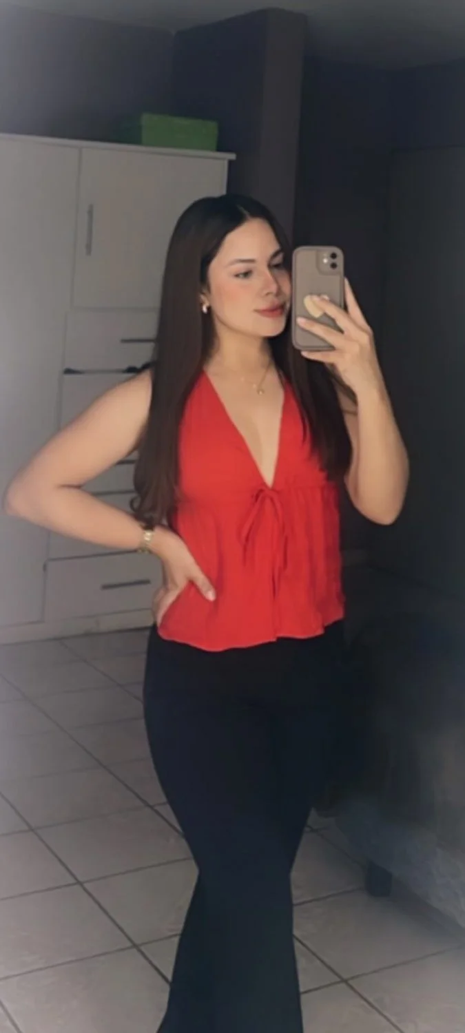Girl puta hermosa y ricas piernas de gym sexy y zorrita Parte2 image 10