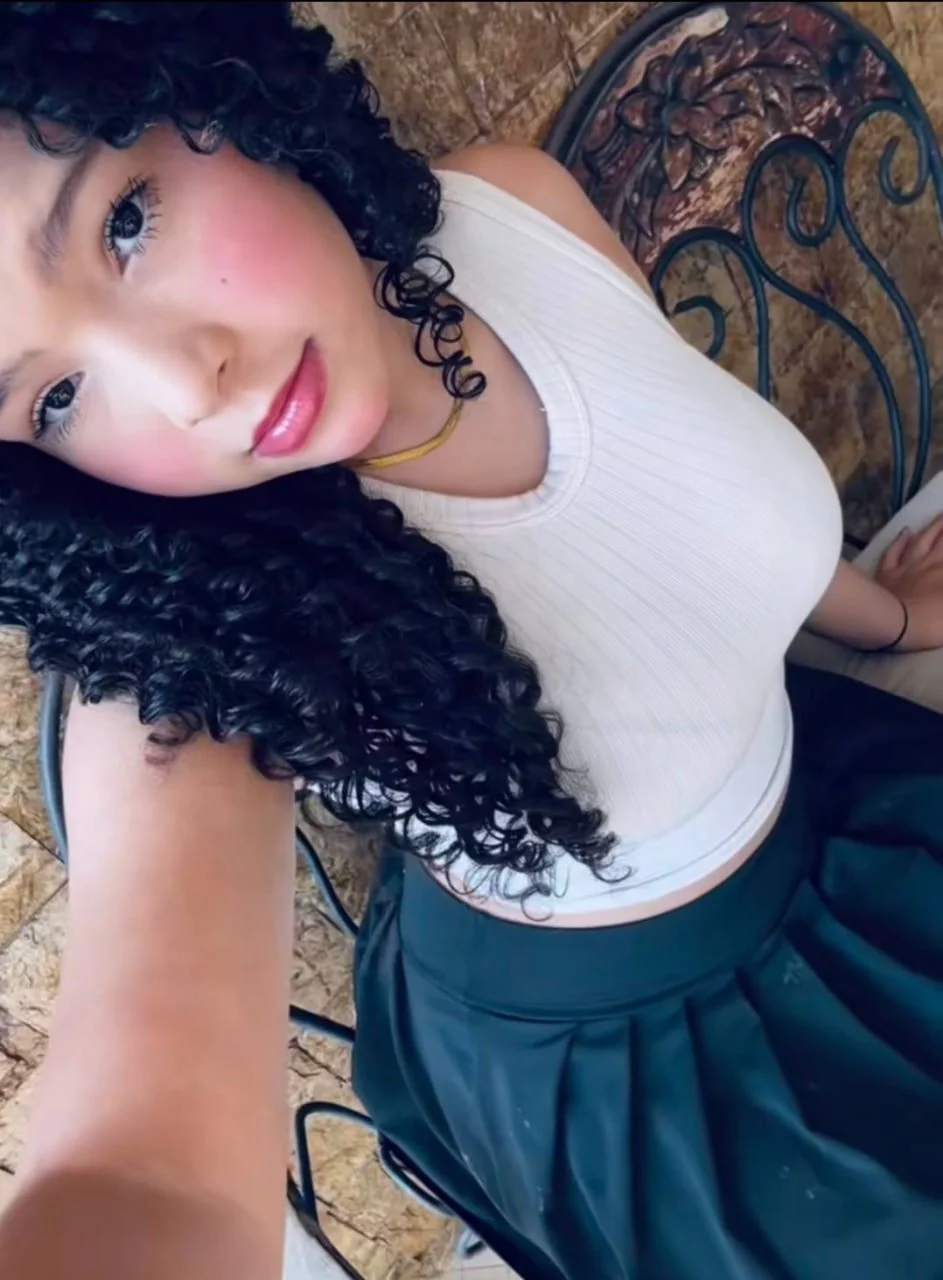 Cacheada novinha vazou tomando gostoso de quatro Erome videos melhores videos brasil em casa hoje image 1
