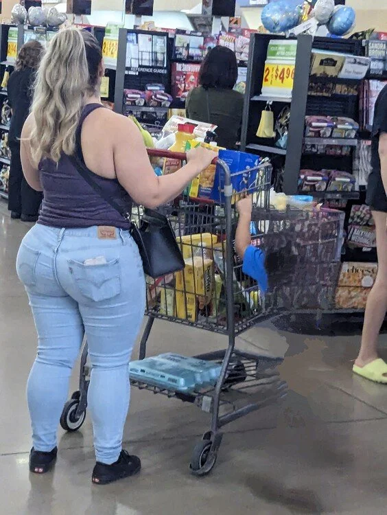 379 BBW 🍑 image 2