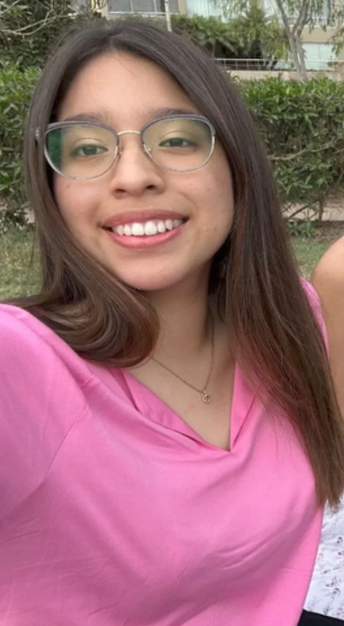 CULONA NERD DIENTONA, EL DEPOSITO DE ANA image 6