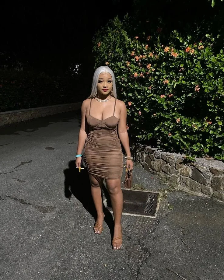 Jamaican 104 (ebony thot) image 22