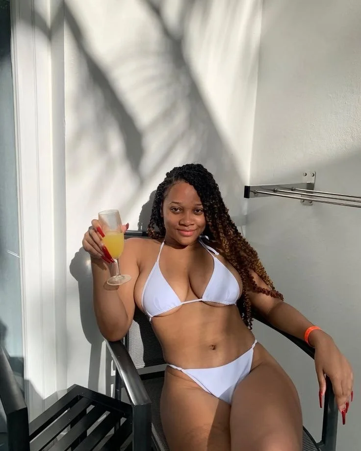 Jamaican 104 (ebony thot) image 28