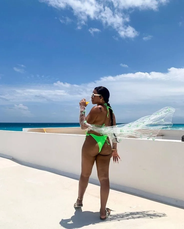 Jamaican 104 (ebony thot) image 31