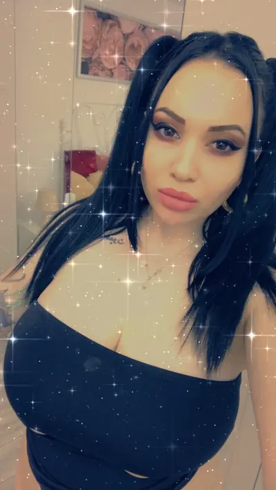 big boobs goth on kik: isabelado cover image