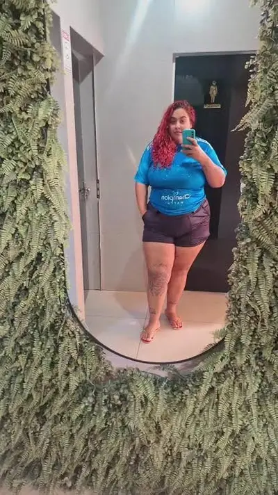 Quem tiver conteúdo dessa gorda manda pra mim cover image