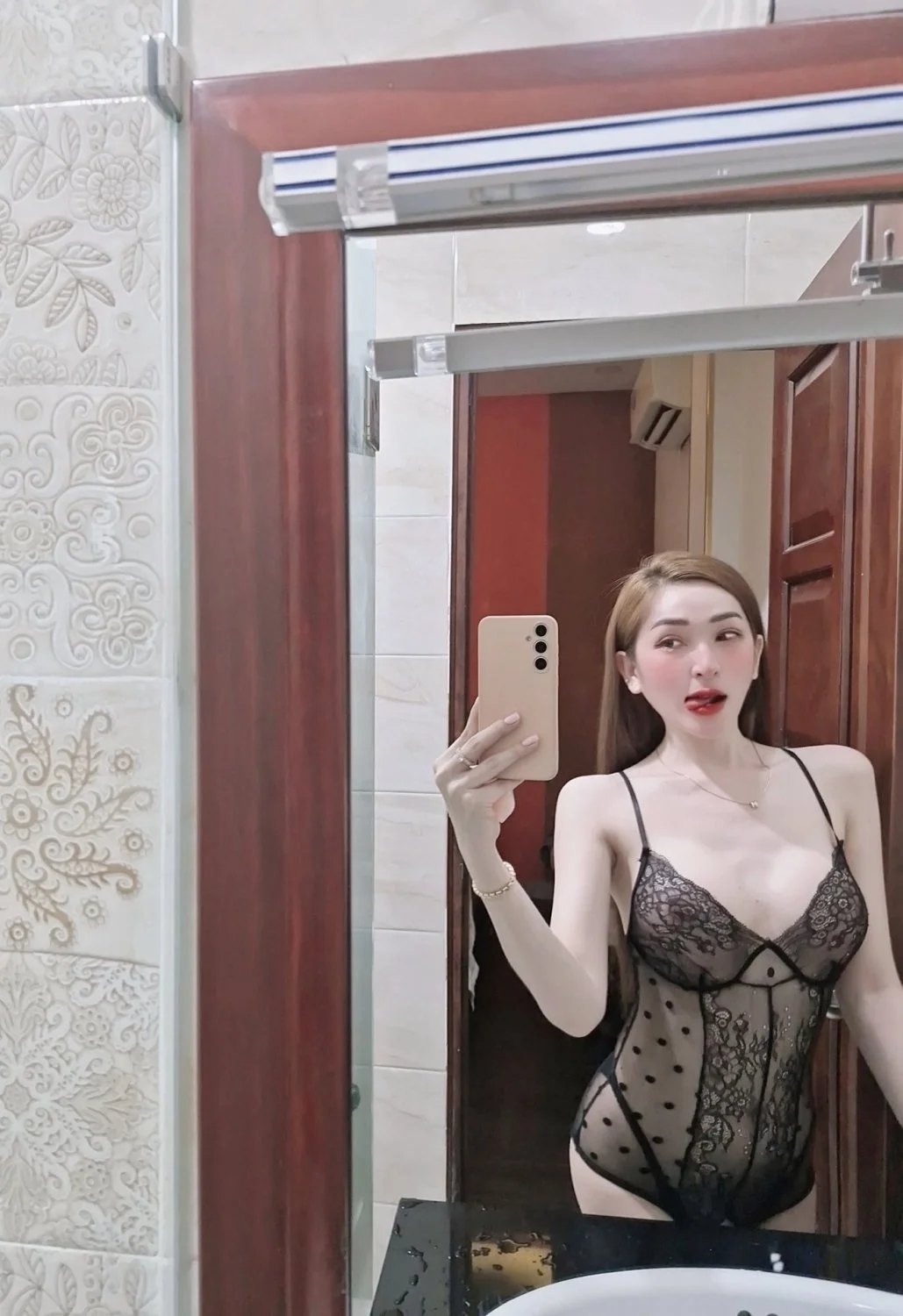 Ladyboy angela quynh image 7