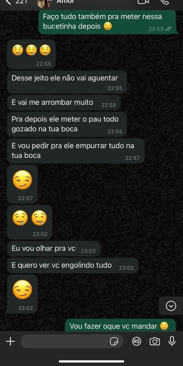 Casada novinha sendo dividida pelo corninho image 2