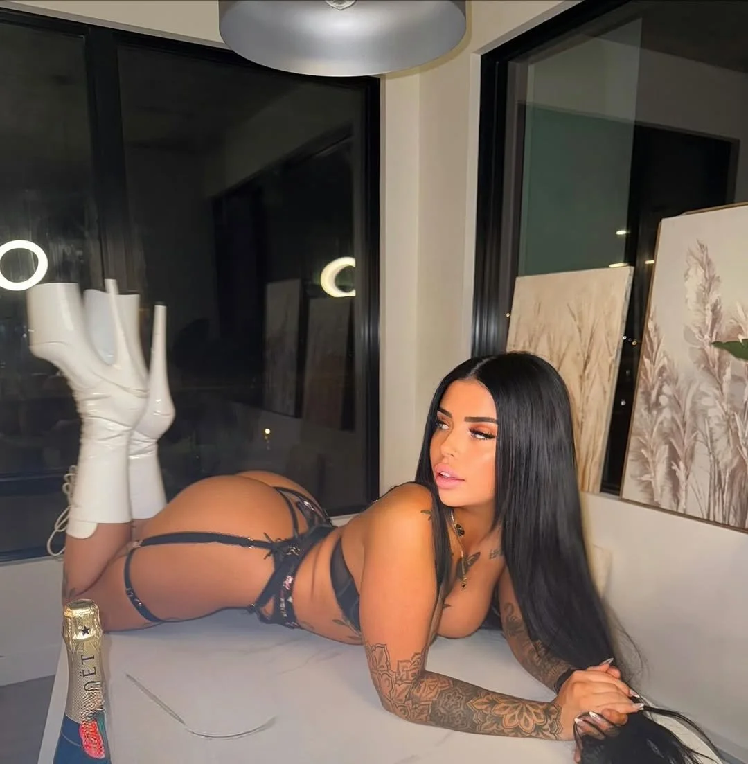 Ebony College Lesbian Office Orgy Femboy image 3