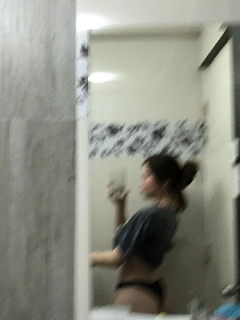Bleached Ching Chong ABG recording herself for more followers image 5