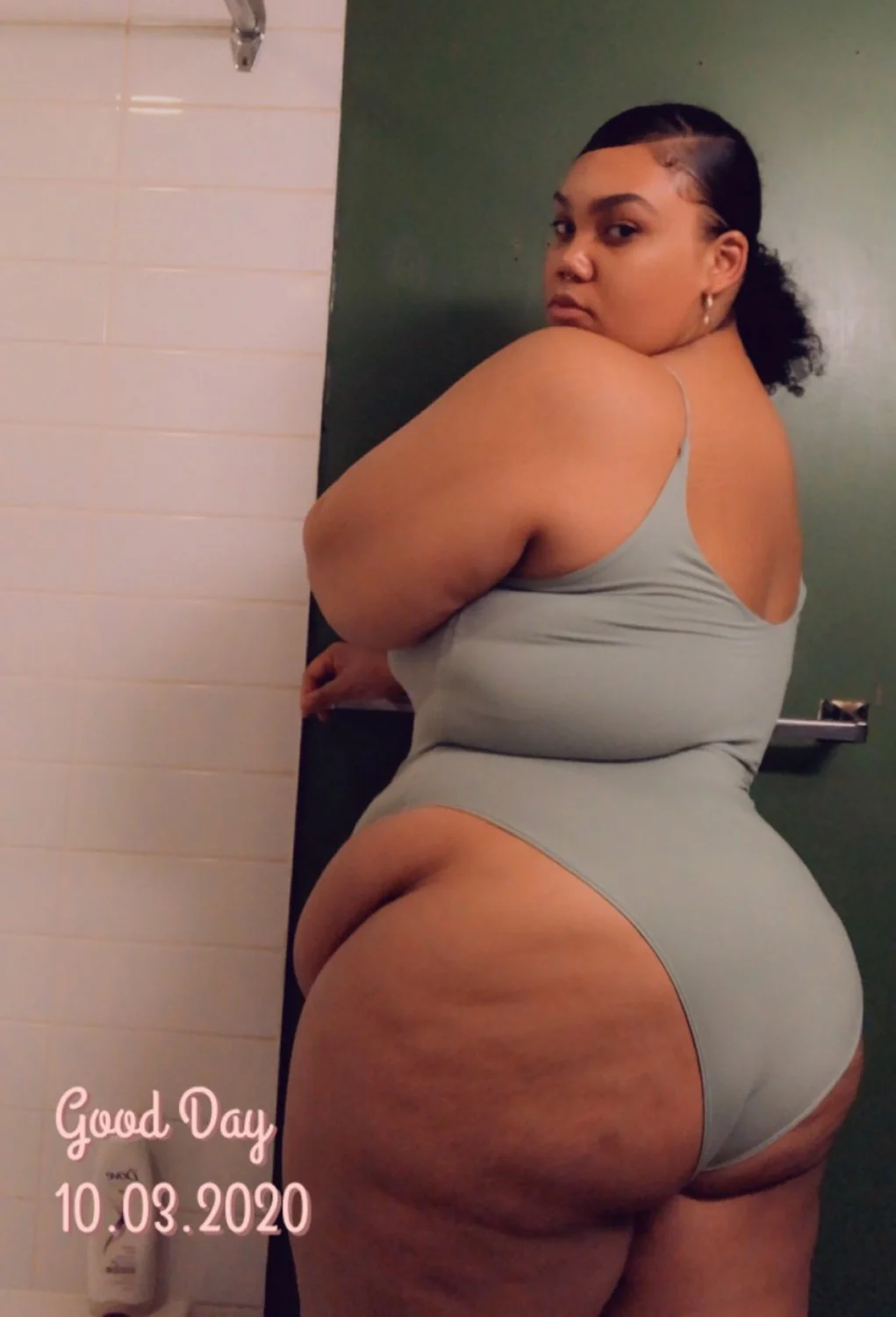 Epg9P3WXEAAJ4e2 image 2