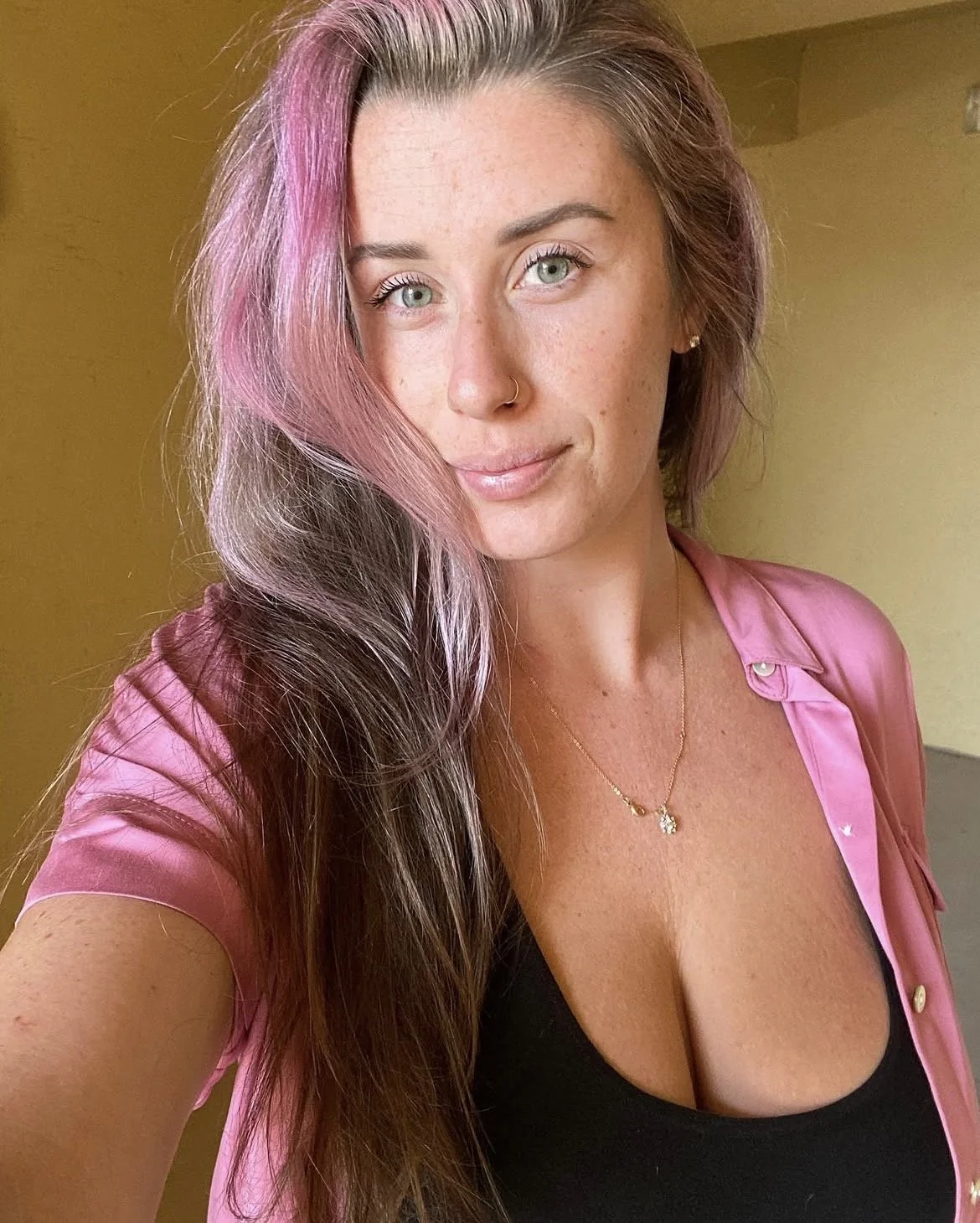 Big Tittie Webslut Dani over the years ♠️ do you have her nudes? image 13